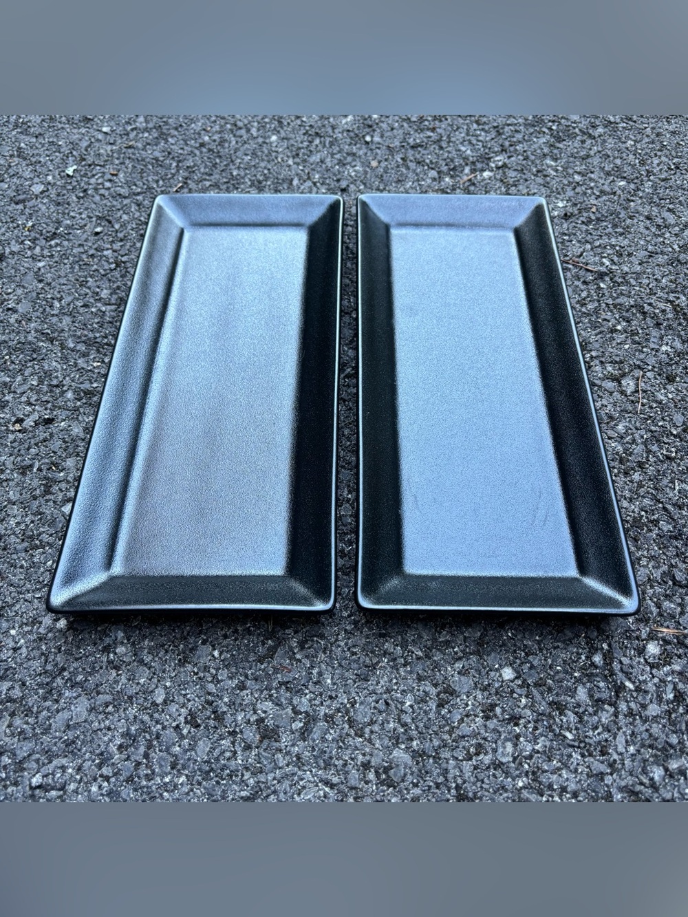 🍣 VTG Hall China 840 Matte Black Rectangular Sushi Appetizer Plates - Set of 2